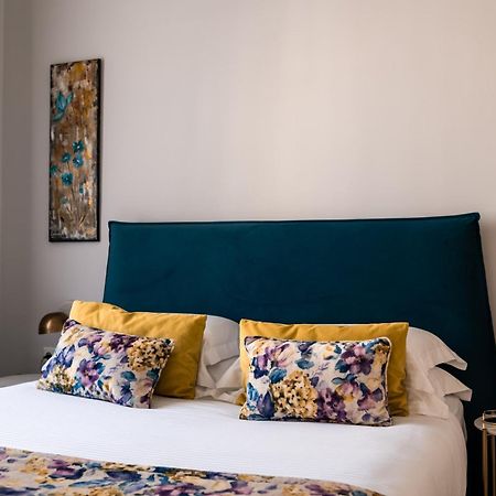 Asty Luxury Apartments Atenas Exterior foto
