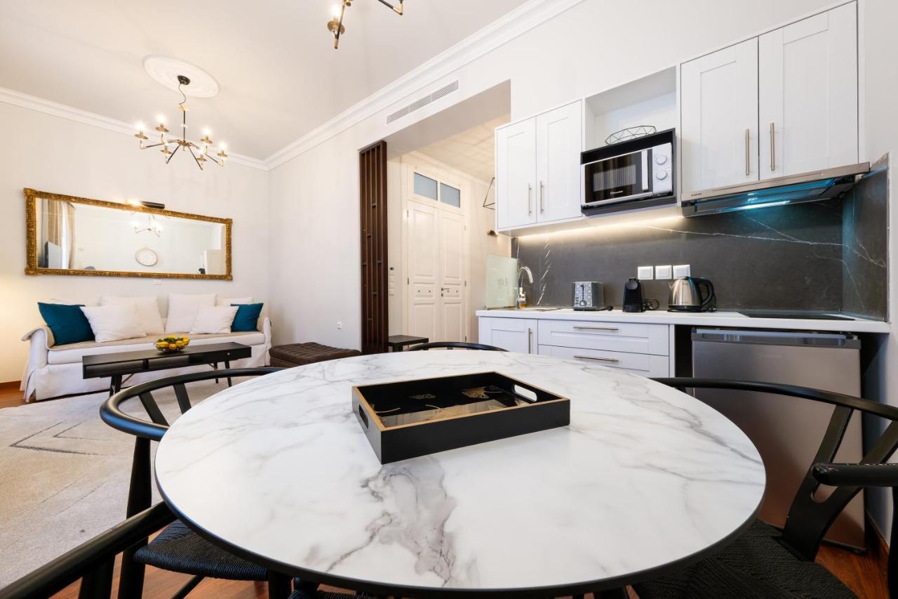 Asty Luxury Apartments Atenas Exterior foto