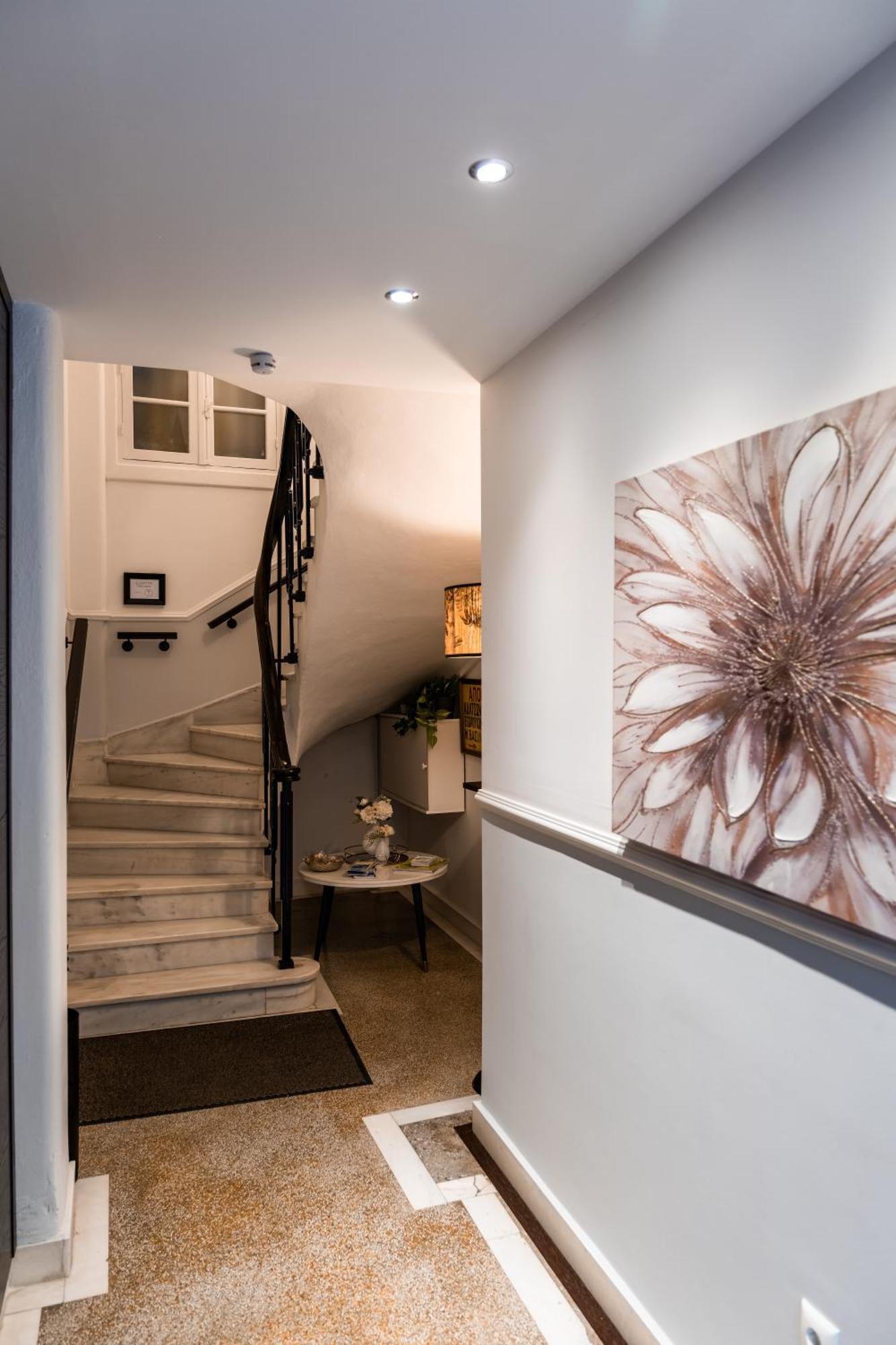 Asty Luxury Apartments Atenas Exterior foto